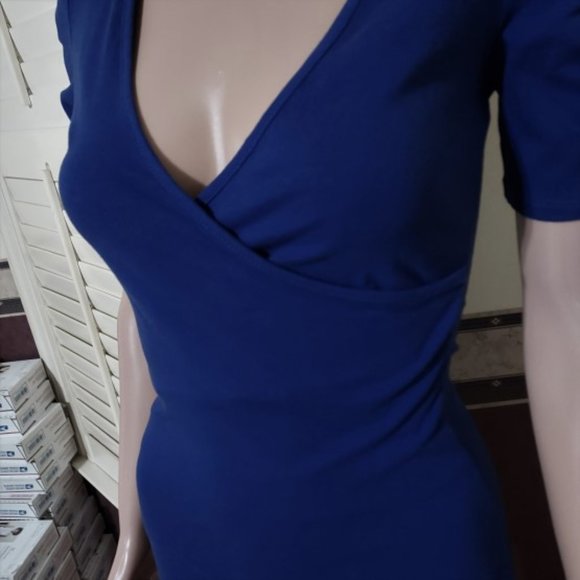 Colt Story Blue Short Sleeve Criss Cross V-Neck Top Size S NWT - Picture 2 of 5